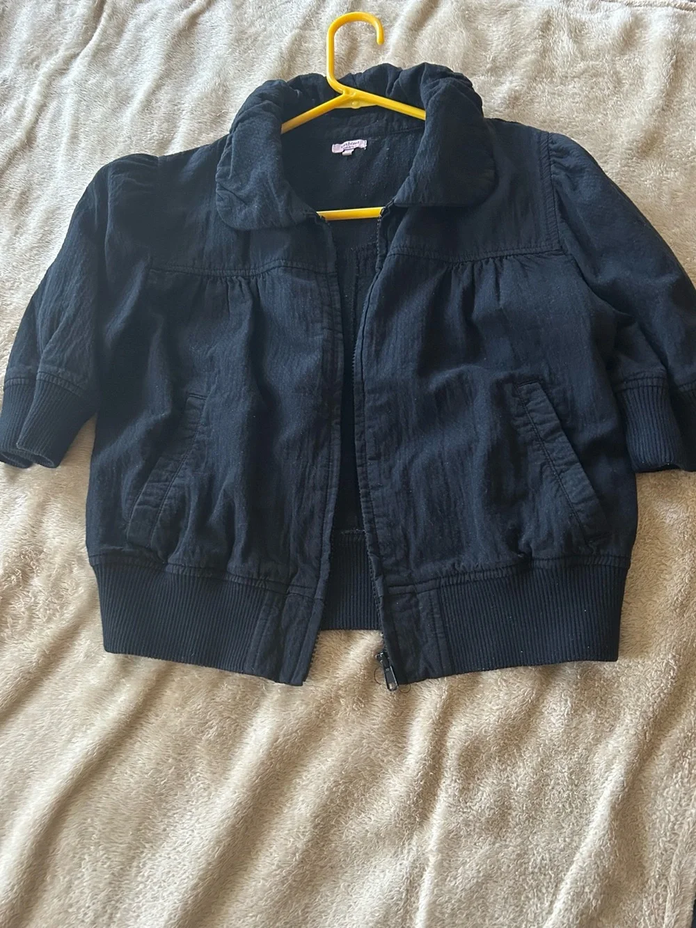 Girls' Black Short-Sleeve Zip Jacket